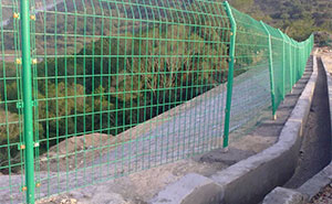 养殖圈地围栏:护栏不仅漂亮而且还有什么有好处